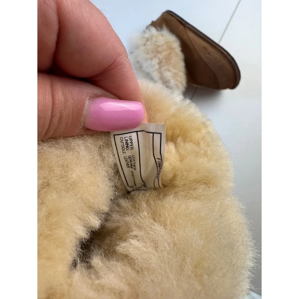 UGG‎ Australia Shearling Suede Sheepskin Fur Lined Baby Moccasins M